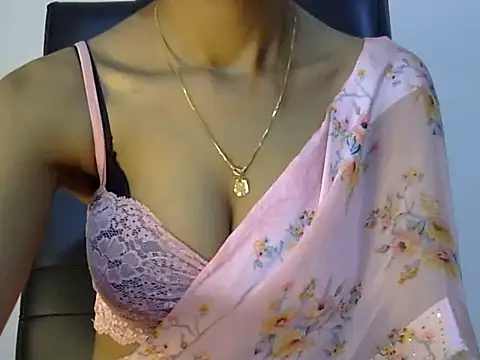 lola-   online show from 12-12-24, 02:44