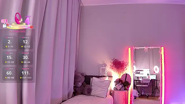 LoryWood online show from 03-27-26, 05:25