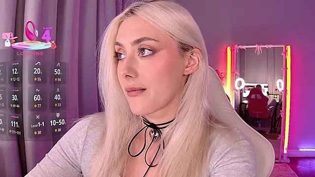 LoryWood online show from 03-20-26, 03:35