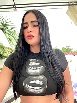 Snapshot of Alexandra_duque chatting on 10-11-25, 08:32 Alexandra duque online show from 10-11-25, 08:32
