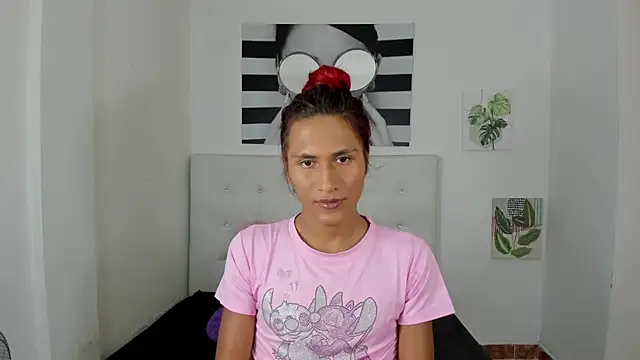 Brisahott online show from 11-07-25, 01:32