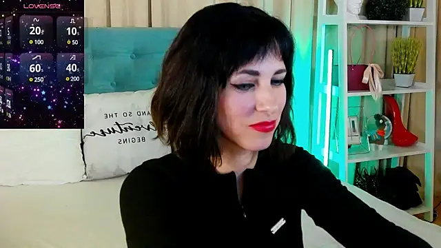 Snapshot of HeidiBloom chatting on 03-18-25, 05:23 HeidiBloom online show from 03-18-25, 05:23