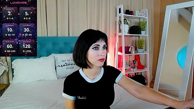 Snapshot of HeidiBloom chatting on 03-13-25, 01:50 HeidiBloom online show from 03-13-25, 01:50