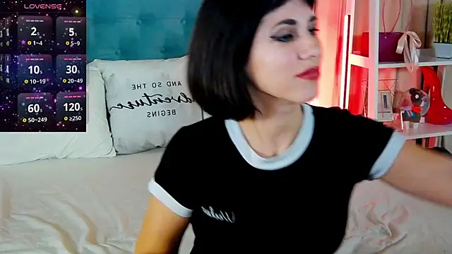 Snapshot of HeidiBloom chatting on 03-13-25, 04:56 HeidiBloom online show from 03-13-25, 04:56