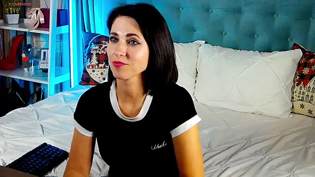 Snapshot of HeidiBloom chatting on 01-31-25, 04:06 HeidiBloom online show from 01-31-25, 04:06