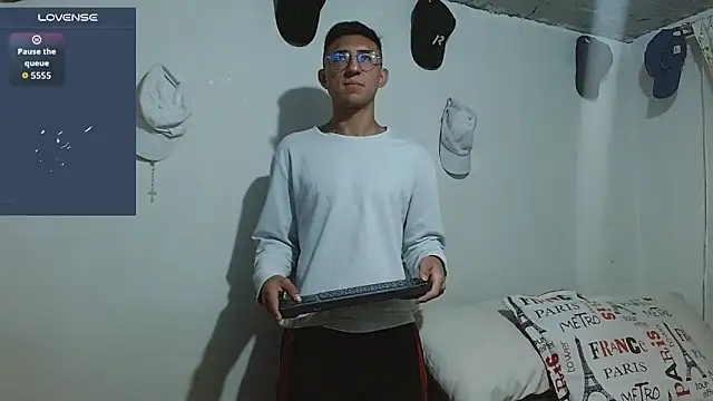 samfox  online show from 03-13-26, 11:26