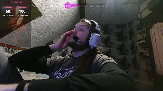 nicolasdumand21 online show from 01-05-26, 08:23