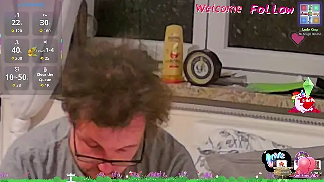 Snapshot of larsgessner30 chatting on 05-28-26, 08:59 larsgessner30 online show from 05-28-26, 08:59