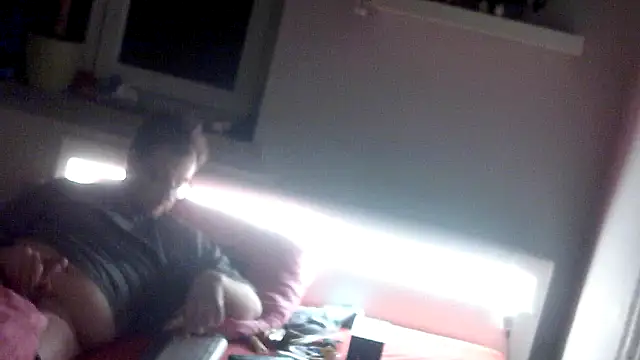 larsgessner30 online show from 02-04-26, 01:55