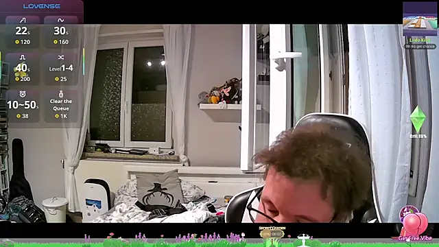 Snapshot of larsgessner30 chatting on 06-02-26, 10:21 larsgessner30 online show from 06-02-26, 10:21