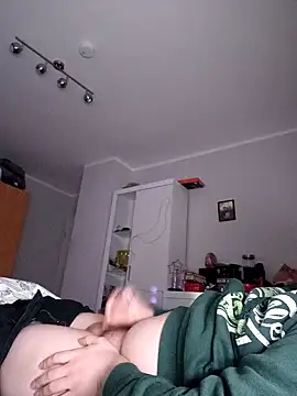 larsgessner30 online show from 12-15-25, 02:17