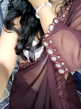 Snapshot of Tanvi-patil chatting on 07-08-26, 08:31 Tanvi-patil online show from 07-08-26, 08:31