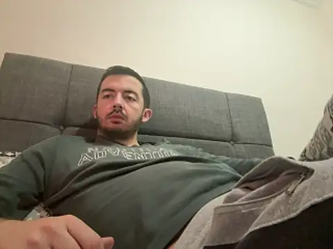 laynufff online show from 04-08-26, 09:44