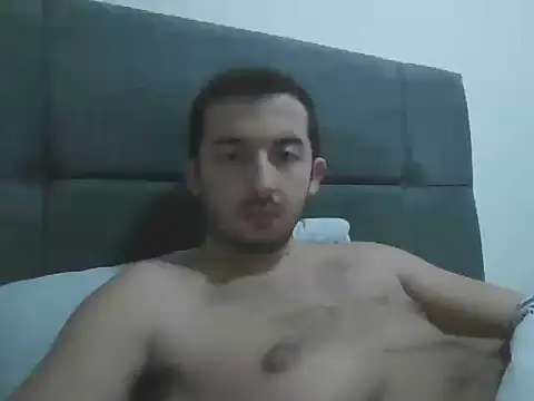 laynufff online show from 12-17-25, 05:07