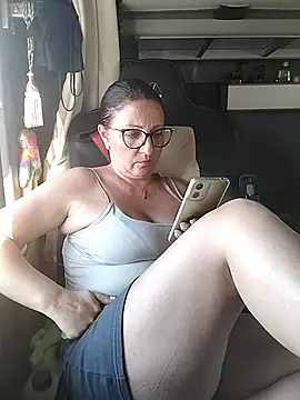 cuplubijoanna online show from 10-06-25, 03:57