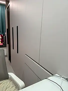 palzkybi123 online show from 01-10-26, 03:02