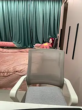 palzkybi123 online show from 02-05-26, 01:01