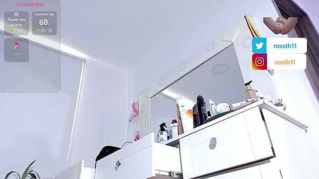 rossth1 online show from 03-10-26, 07:29