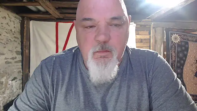 Snapshot of Newfiesausage1972 chatting on 05-04-26, 10:40 Newfiesausage1972 online show from 05-04-26, 10:40