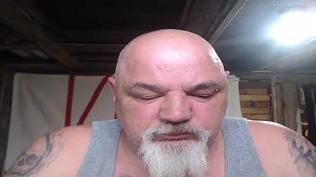 Snapshot of Newfiesausage1972 chatting on 04-19-26, 06:21 Newfiesausage1972 online show from 04-19-26, 06:21