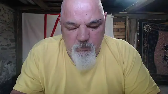 Snapshot of Newfiesausage1972 chatting on 04-23-26, 03:02 Newfiesausage1972 online show from 04-23-26, 03:02