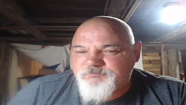 Snapshot of Newfiesausage1972 chatting on 07-06-26, 08:32 Newfiesausage1972 online show from 07-06-26, 08:32