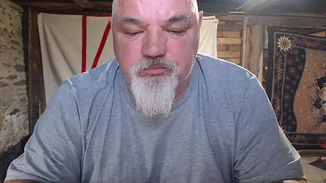 Snapshot of Newfiesausage1972 chatting on 05-10-26, 11:50 Newfiesausage1972 online show from 05-10-26, 11:50