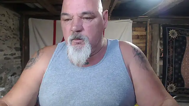 Snapshot of Newfiesausage1972 chatting on 07-25-26, 11:27 Newfiesausage1972 online show from 07-25-26, 11:27