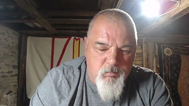 Snapshot of Newfiesausage1972 chatting on 05-30-26, 08:09 Newfiesausage1972 online show from 05-30-26, 08:09