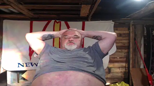 Snapshot of Newfiesausage1972 chatting on 05-22-26, 10:41 Newfiesausage1972 online show from 05-22-26, 10:41
