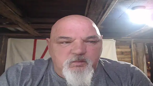 Snapshot of Newfiesausage1972 chatting on 04-29-26, 09:10 Newfiesausage1972 online show from 04-29-26, 09:10