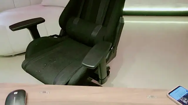 Snapshot of Gracefulgoddess chatting on 02-25-26, 05:18 Gracefulgoddess online show from 02-25-26, 05:18