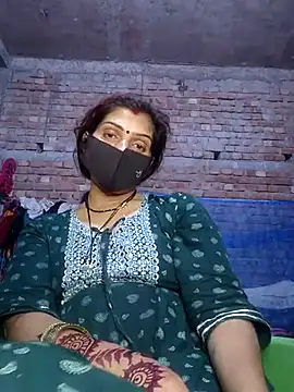 Snapshot of Simaran_bhabhi chatting on 03-06-25, 04:17 Simaran bhabhi online show from 03-06-25, 04:17