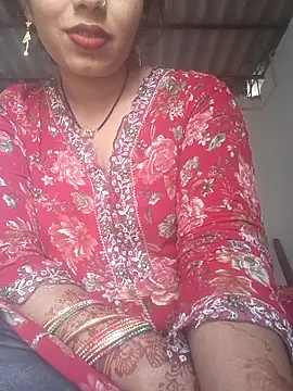 Snapshot of Simaran_bhabhi chatting on 10-15-25, 01:26 Simaran bhabhi online show from 10-15-25, 01:26