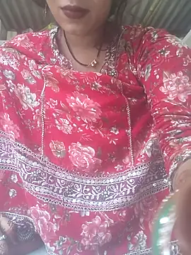 Snapshot of Simaran_bhabhi chatting on 10-03-25, 12:25 Simaran bhabhi online show from 10-03-25, 12:25