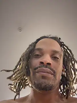 1BeautyN1Beast online show from 12-18-25, 01:44