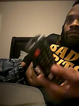 1BeautyN1Beast online show from 12-04-25, 05:28