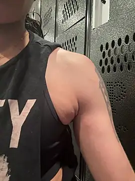 Shuggabutt online show from 03-03-26, 04:52