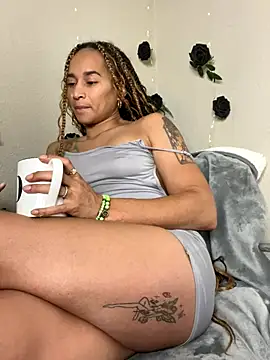 Shuggabutt online show from 10-03-25, 12:39