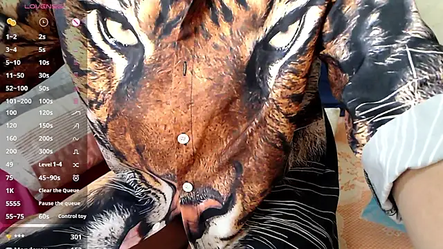 RoseStarr online show from 09-19-25, 05:39