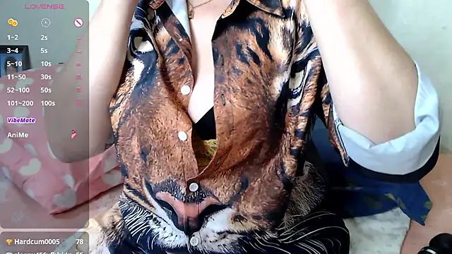 RoseStarr online show from 11-01-25, 01:49