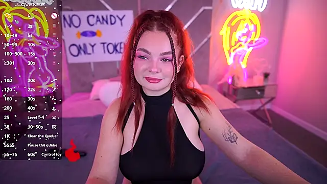 CarolinaDia online show from 10-31-25, 08:27