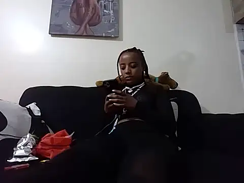 hoely grail01 online show from 10-13-25, 04:52