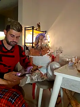 Snapshot of YourMommyBlair chatting on 02-14-25, 08:26 YourMommyBlair online show from 02-14-25, 08:26