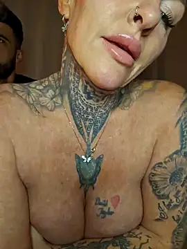 Snapshot of YourMommyBlair chatting on 02-01-25, 04:32 YourMommyBlair online show from 02-01-25, 04:32