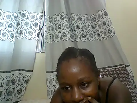 Snapshot of Chocolateskin4 chatting on 09-20-25, 03:55 Chocolateskin4 online show from 09-20-25, 03:55