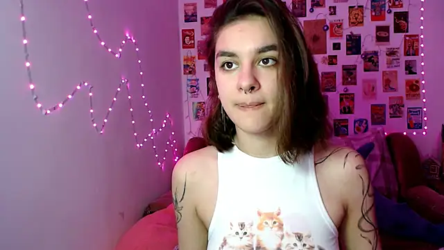 Snapshot of Celine_Dionn chatting on 01-23-25, 10:32 Celine Dionn online show from 01-23-25, 10:32