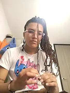 Snapshot of Yaumiko chatting on 01-09-26, 12:01 Yaumiko online show from 01-09-26, 12:01