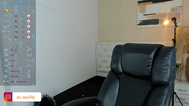 Snapshot of LOISE-XX chatting on 06-07-26, 08:08 LOISE-XX online show from 06-07-26, 08:08
