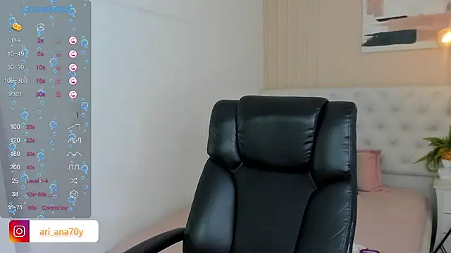 LOISE-XX online show from 06-18-26, 05:28